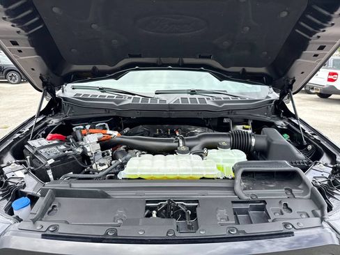 Certified 2025 Ford F150 Lariat AWD/4WD image 33