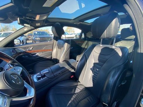 Used 2018 Mercedes-Benz S 560 4MATIC Sedan image 23