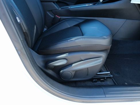 New 2026 Jeep Compass Latitude AWD/4WD image 30