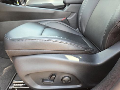 New 2026 Jeep Compass Limited image 17