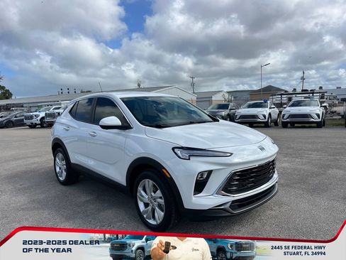 Used 2026 Buick Encore GX Preferred w/ Advanced Technology Package image 2