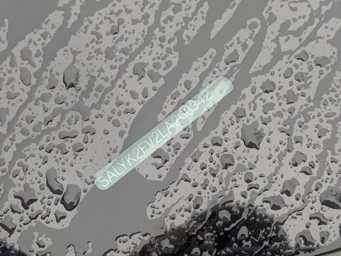 Used 2020 Land Rover Range Rover Velar R-Dynamic S image 13