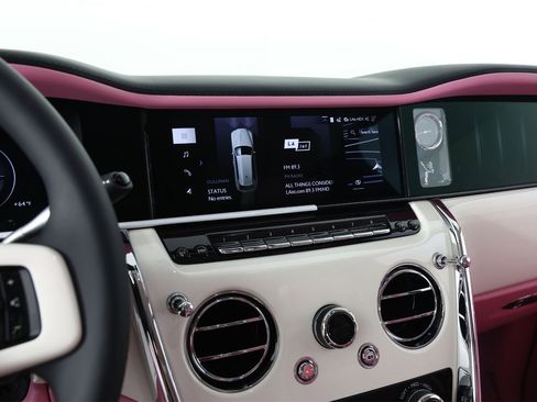 New 2025 Rolls-Royce Cullinan w/ Dynamic Package image 13