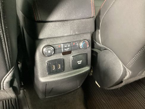 Used 2018 Ford Explorer Sport AWD/4WD image 19