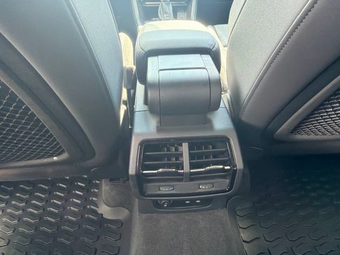 Used 2021 Audi Q3 2.0T Premium Plus AWD/4WD image 18