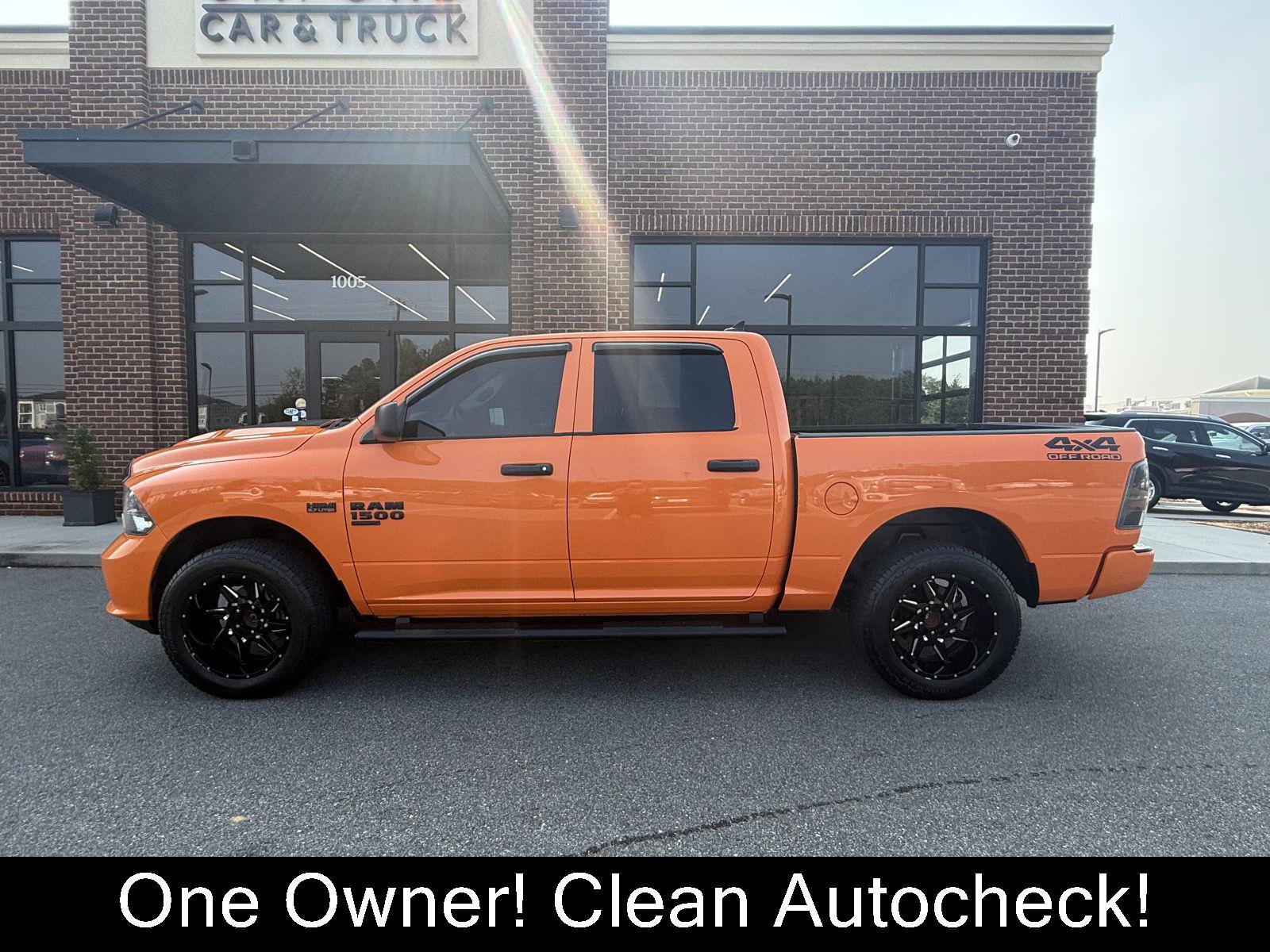 Used 2019 RAM 1500 Express w/ Express Value Package AWD/4WD image 3