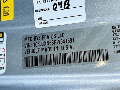 Used 2023 Jeep Wrangler Unlimited image 30