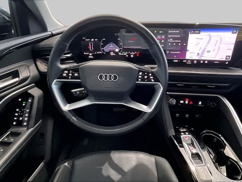Used 2025 Audi Q5 Premium w/ Convenience Package AWD/4WD image 6