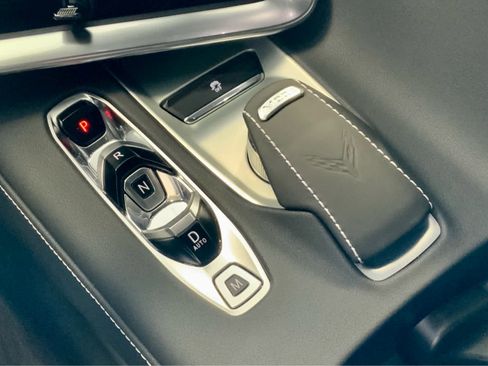 Used 2023 Chevrolet Corvette Stingray Coupe w/ Z51 Performance Package image 33