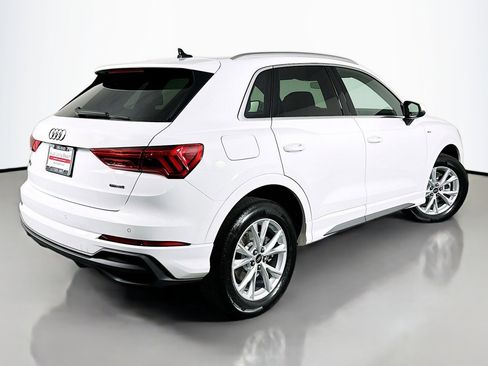 Used 2025 Audi Q3 2.0T Premium w/ Convenience Package image 14