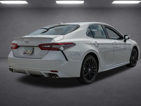 Used 2024 Toyota Camry XSE FWD image 4