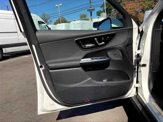 Used 2026 Mercedes-Benz GLC 300 4MATIC image 22