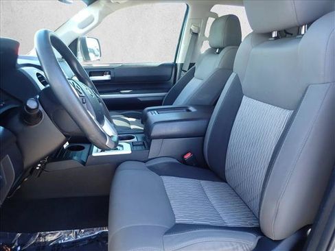Used 2014 Toyota Tundra SR5 w/ SR5 Upgrade Package AWD/4WD image 9