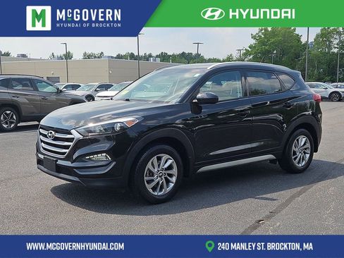 Used 2017 Hyundai Tucson SE image 1