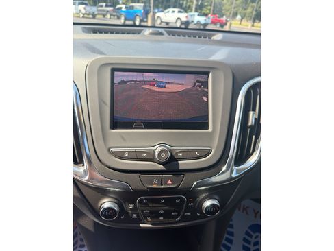 Used 2024 Chevrolet Equinox LT AWD/4WD image 17