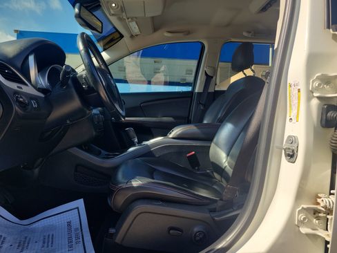 Used 2017 Dodge Journey GT FWD image 13