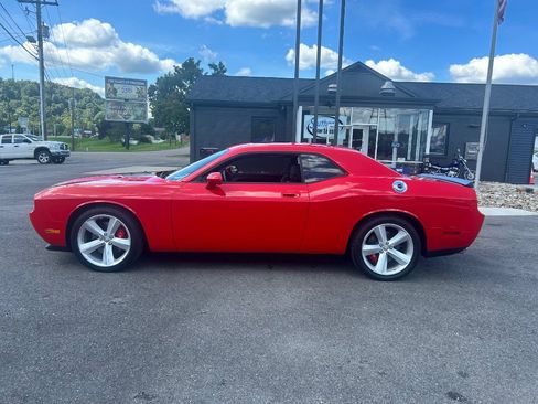 Used 2010 Dodge Challenger SRT8 w/ SRT Option Group II RWD image 3