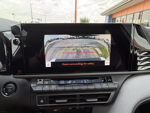 Used 2026 Toyota Camry SE w/ Multimedia Upgrade Package AWD/4WD image 17
