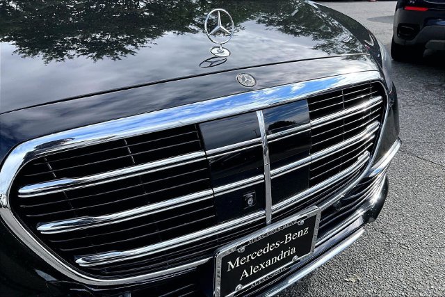 Used 2021 Mercedes-Benz S 580 4MATIC Sedan w/ Warmth & Comfort Package image 6