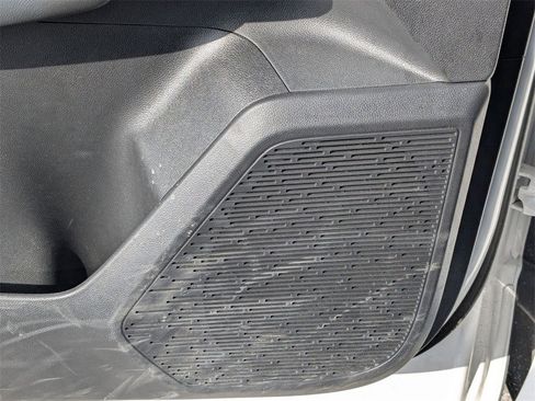 Used 2025 GMC Terrain Elevation image 15