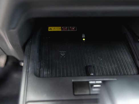 Certified 2026 Toyota Corolla Cross SE image 21