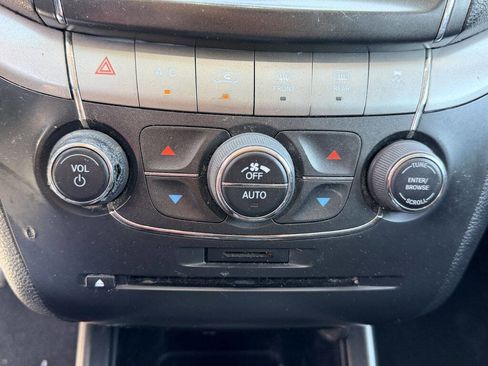 Used 2019 Dodge Journey Crossroad FWD image 21