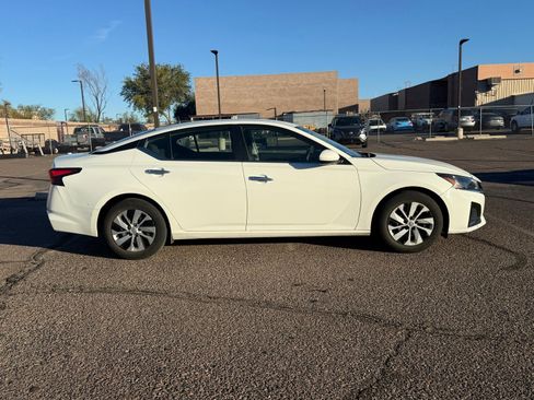 Certified 2023 Nissan Altima 2.5 S image 4