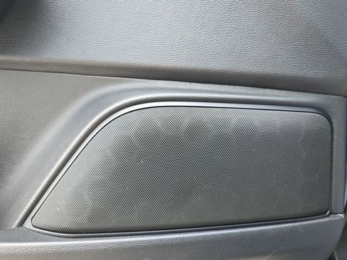 Used 2018 Maserati Levante Base image 28