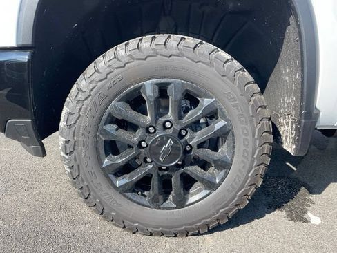 New 2026 Chevrolet Silverado 2500 LT w/ Trail Boss Package AWD/4WD image 7