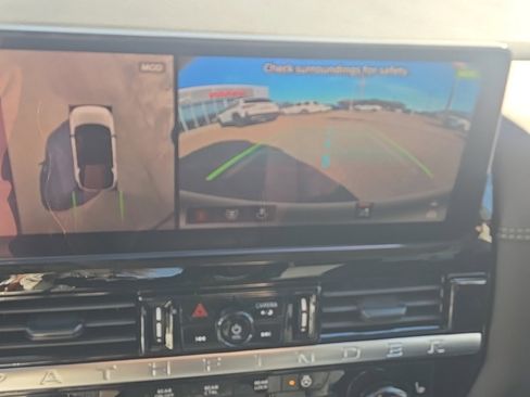 New 2026 Nissan Pathfinder Platinum image 19