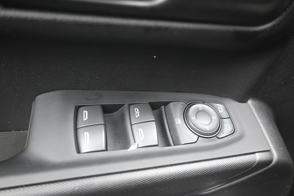 Used 2022 Chevrolet Silverado 1500 Custom RWD image 11