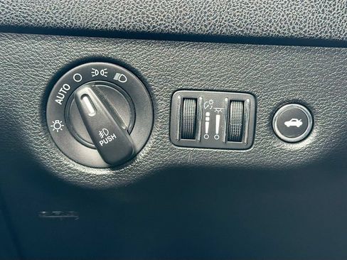 Used 2019 Dodge Charger GT RWD image 10