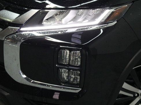 New 2026 Mitsubishi Outlander Sport SE image 2