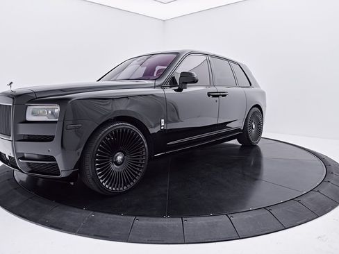 Used 2020 Rolls-Royce Cullinan AWD/4WD image 14