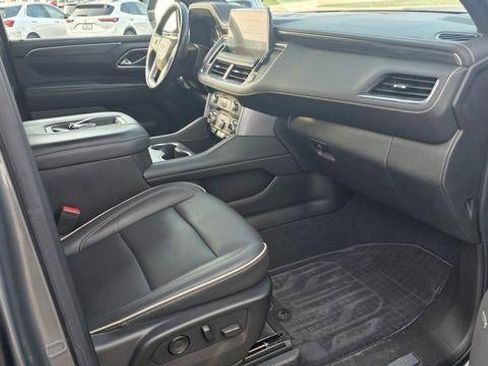 Used 2021 GMC Yukon SLT w/ SLT Luxury Plus Package image 17