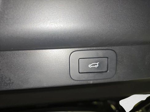Used 2024 Land Rover Range Rover SE AWD/4WD image 14