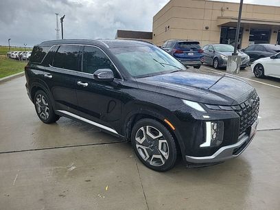 Used 2023 Hyundai Palisade Limited w/ Cargo Package