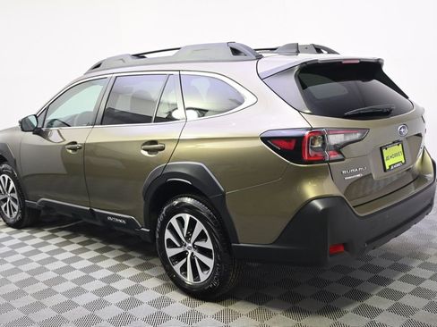 Certified 2023 Subaru Outback Premium image 3