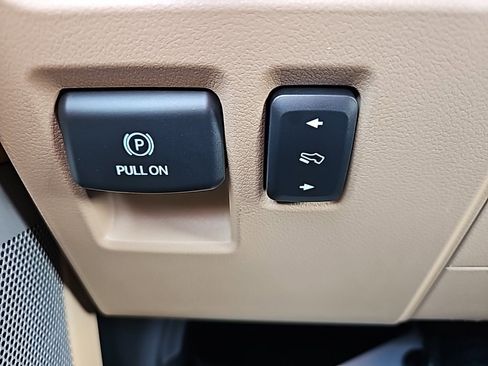 Certified 2021 Ford F150 Lariat image 42