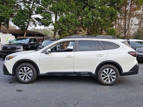 Used 2021 Subaru Outback Premium image 5