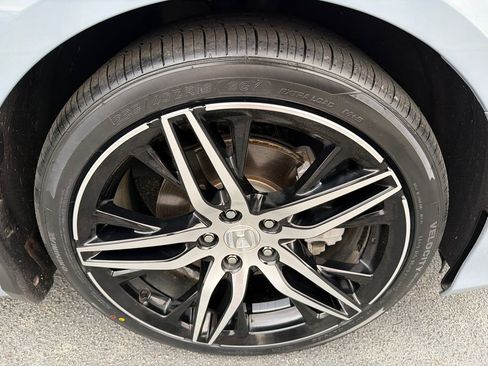 Used 2022 Honda Accord Touring image 12