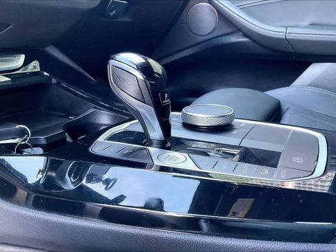 Used 2024 BMW X3 M40i w/ Premium Package image 17