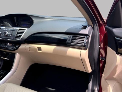 Used 2016 Honda Accord LX image 18