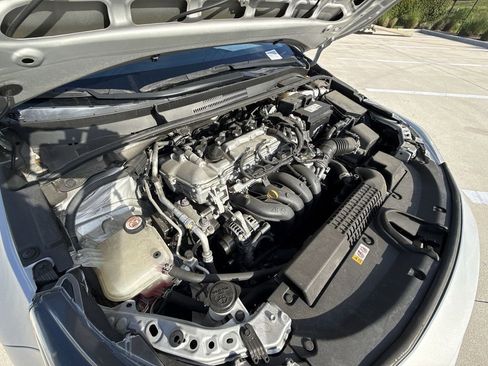 Used 2022 Toyota Corolla LE image 14