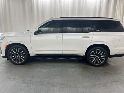 Used 2021 Cadillac Escalade Sport Platinum w/ Heavy-Duty Trailer Package image 3