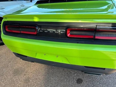 Used 2015 Dodge Challenger R/T w/ Quick Order Package 22B R/T RWD image 5