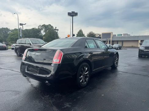 Used 2014 Chrysler 300 S w/ Light Group AWD/4WD image 4