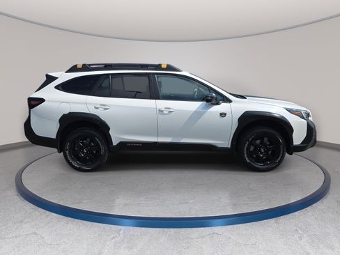 Used 2022 Subaru Outback Wilderness w/ Wilderness Package image 4