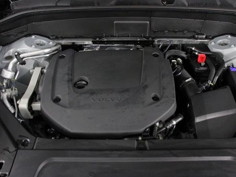 New 2025 Volvo XC90 B6 Core w/ Protection Package Premier image 12