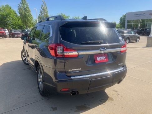 Used 2020 Subaru Ascent Premium w/ Convenience Package AWD/4WD image 3